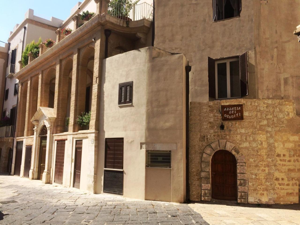 Abbazia Dei Gesuiti Bari Kültér fotó